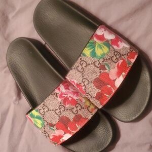 Blossom Slides Size 38 Purchased off Mecari
